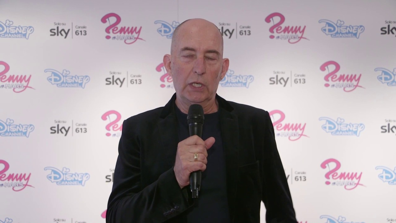 Penny on Mars: la nuova serie raccontata dal regista