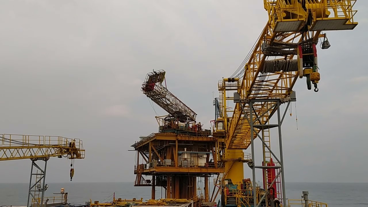 PROSES MENIDURKAN MENARA PENGEBORAN