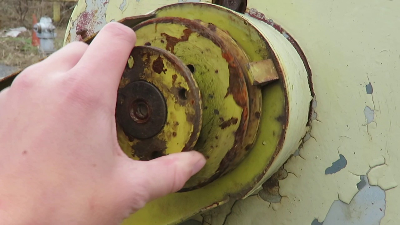 Close Up of a B&N Mobil Directo And Spin-Up