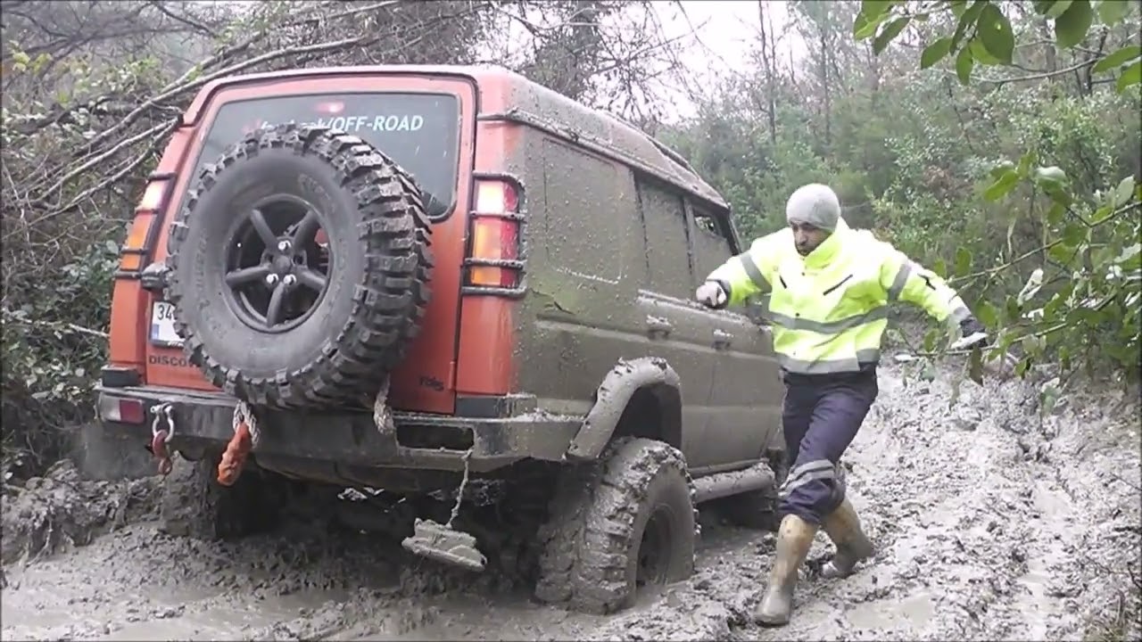 DEFENDER vs LAND CRUISER vs WRANGLER vs DISCOVERY vs SAMURAI - Extreme OFF ROAD Challenge