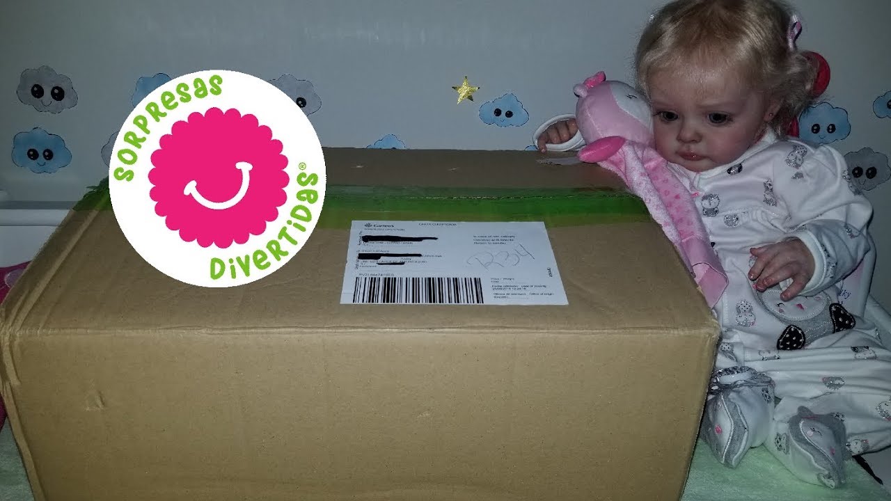 Caja Sorpresa de mi amiga del canal SORPRESAS DIVERTIDAS / Con mi Bebé Reborn Daniela