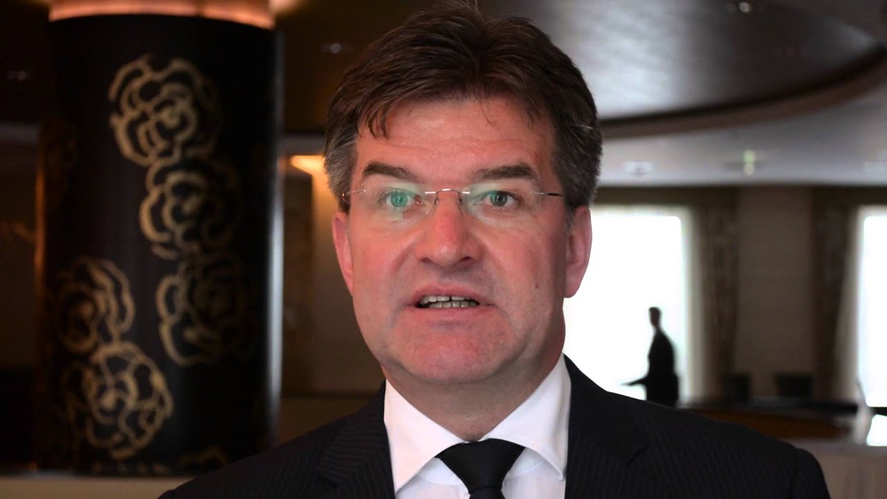Miroslav Lajč&aacute;k on 10 years of Globsec 2015