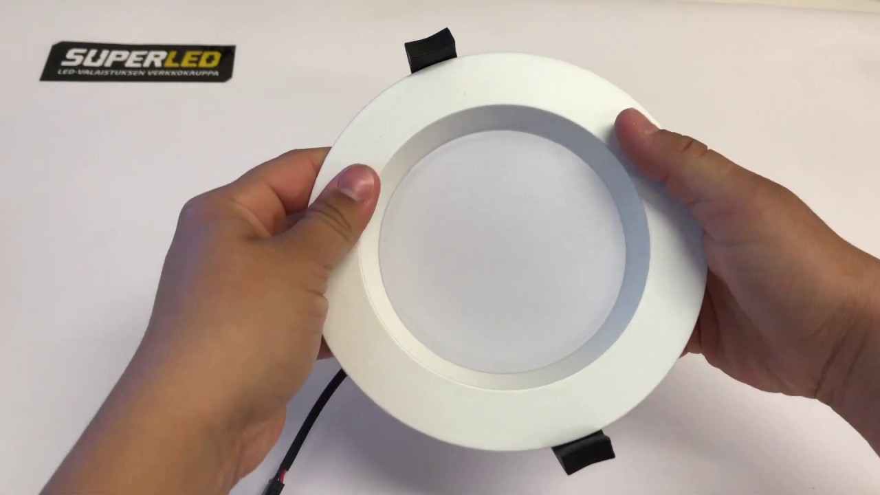 SuperLED Yksi valaisin -  kolme valonv&auml;ri&auml;! LED-alasvalo TRIO 13W