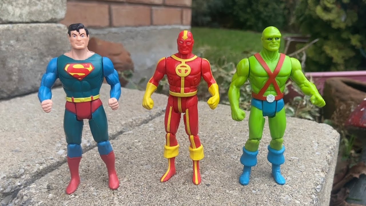 New Retro Super Powers action figures by Kenner 1984