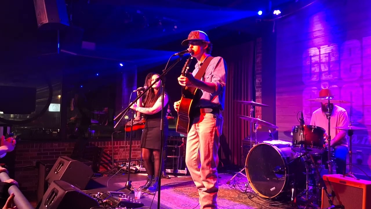 'Whiskey Lullaby" Hudson Macready & Emi Sunshine at Open Chord Stage 