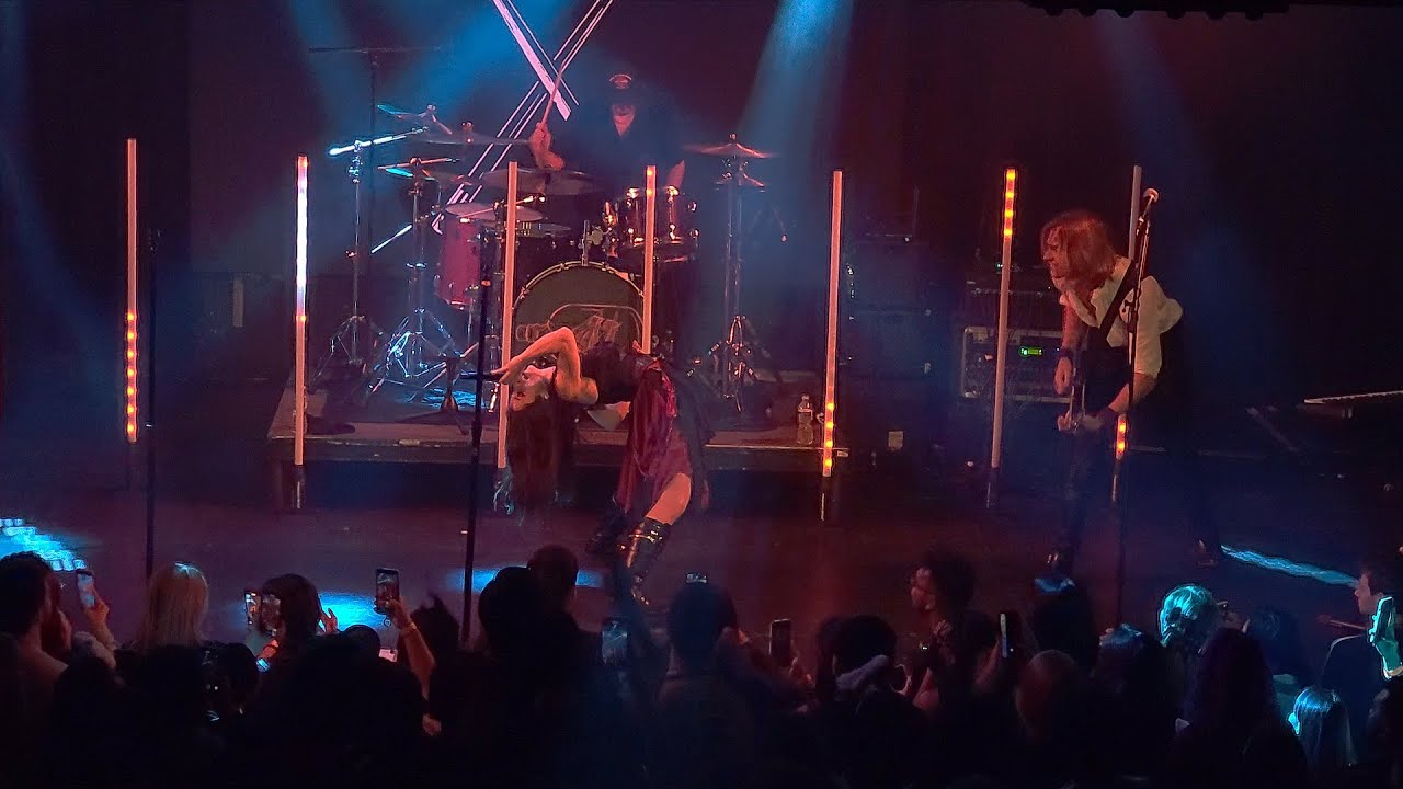 241009 Chrissy Costanza & VOILÀ | Full Concert | Racket NYC - New York, NY | Spin the Bottle Tour