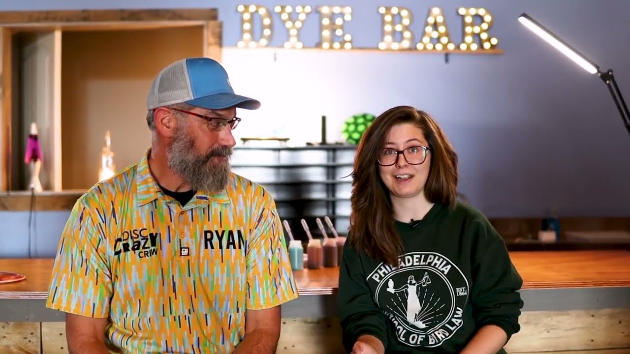 DISC DYEING BAR at a DISC GOLF SHOP?!
