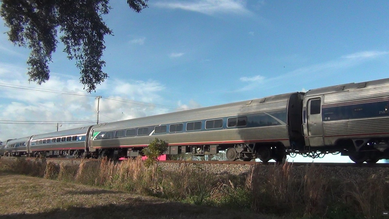 Новые вагоны на Amtrak P098-15? Также CSX M853-14 с вспомогательным локомотивом! И трехрельсовые ...