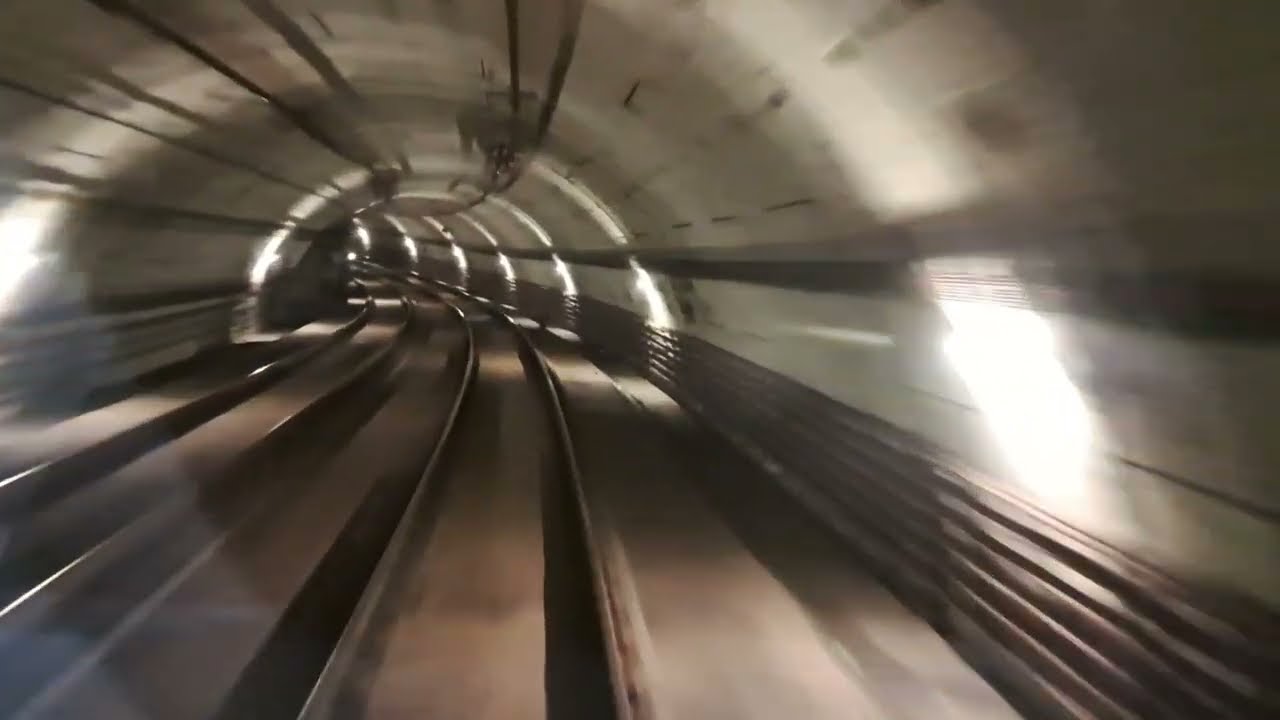 Metro de Barcelona: Trajecte complet / Trayecto completo L10 Sud Collblanc - ZAL | Riu Vell