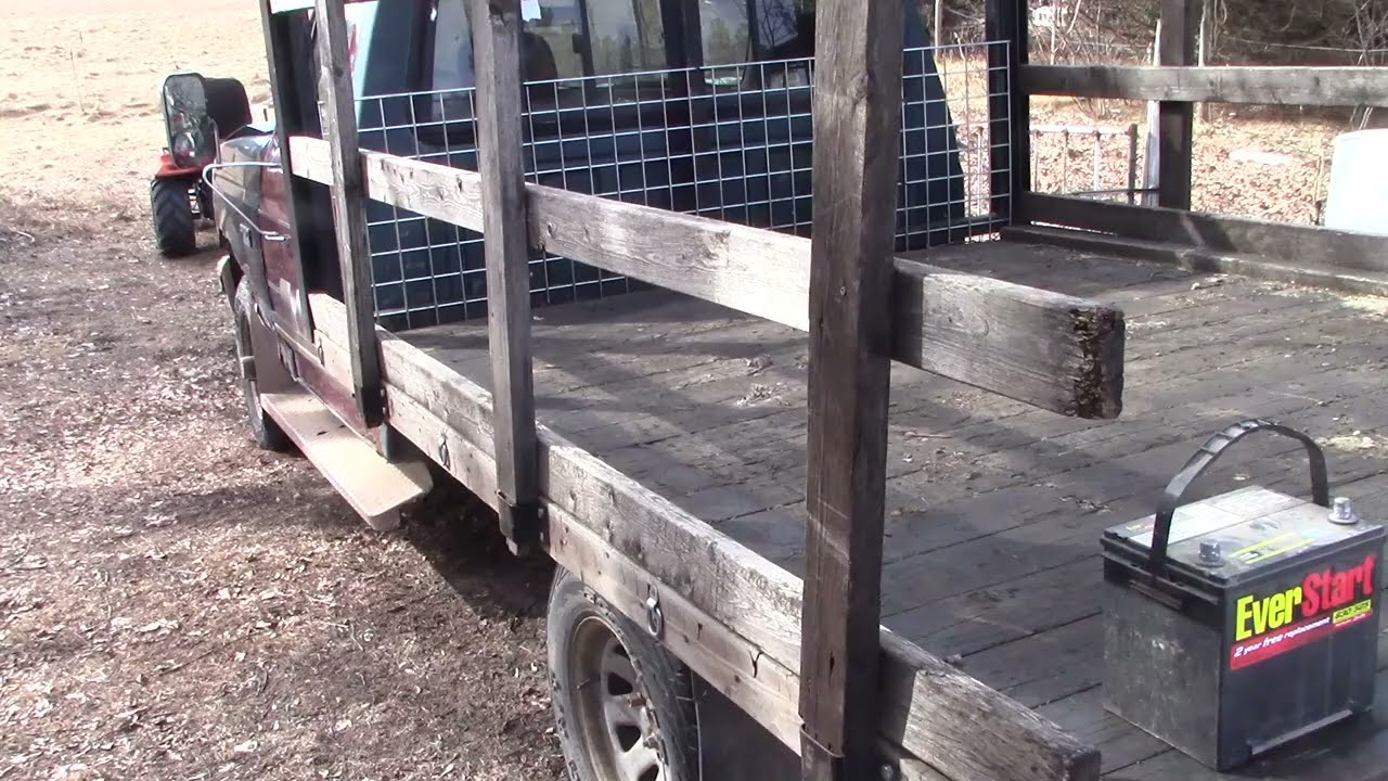 Запуск двигателя Ford Flatbed и газонокосилки Ariens 1992 года выпуска.
