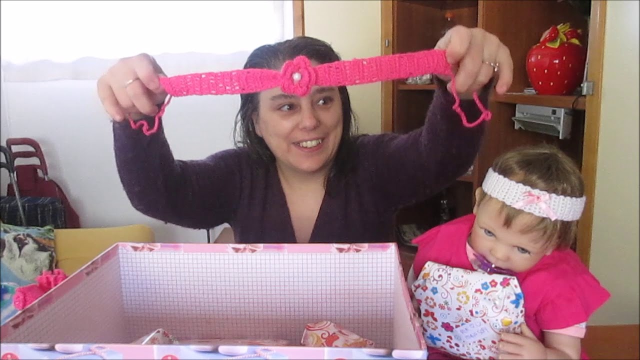 Maria Sofi apre i regali ch ele ha mandato la zia Ale