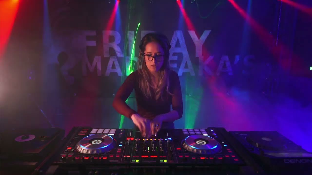 The Best Techno Session 2022 - Mix by Free Soul in The Garage Streaming Sessions