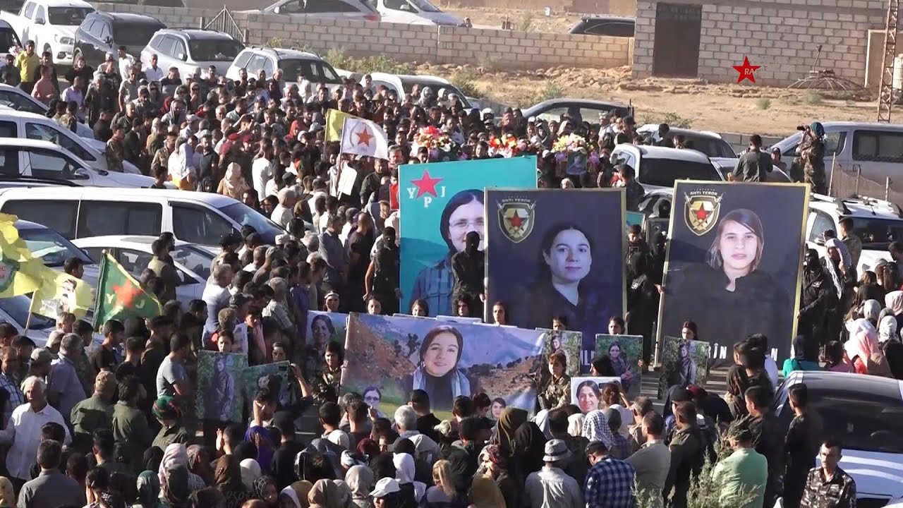 Şehîd Jiyan Tolhildan, Roj Xabûr û Barîn Botan bi Merasîmeke  Girseyî  Hatin Oxir Kirin. #YPJ