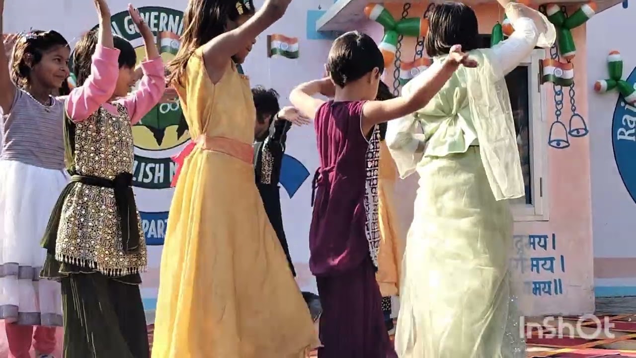 तेरी अंगुली पकड़ के चला