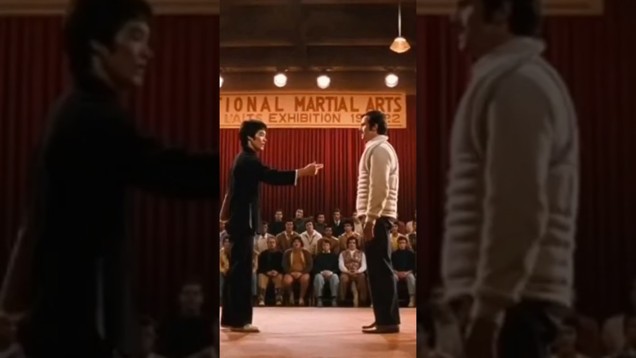 Удар двумя пальцами на один дюйм в стиле Брюса Ли 👊