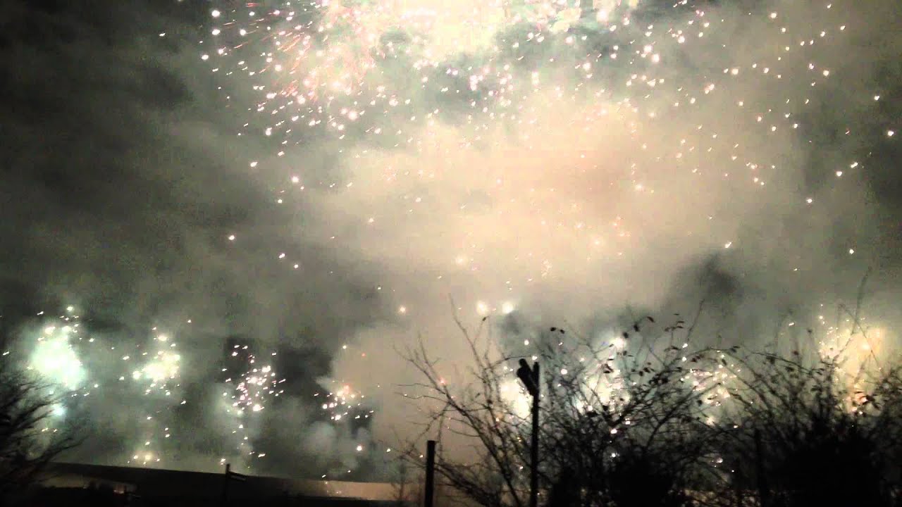 Inauguration du centre commercial Waves à Metz : le feu d'artifice (2/2)