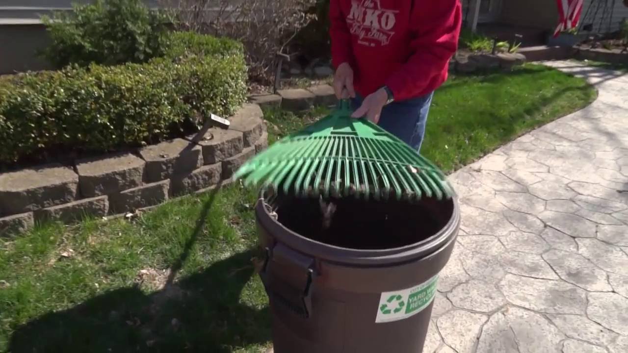 Dearborn's Curbside Yard Waste Collection Program