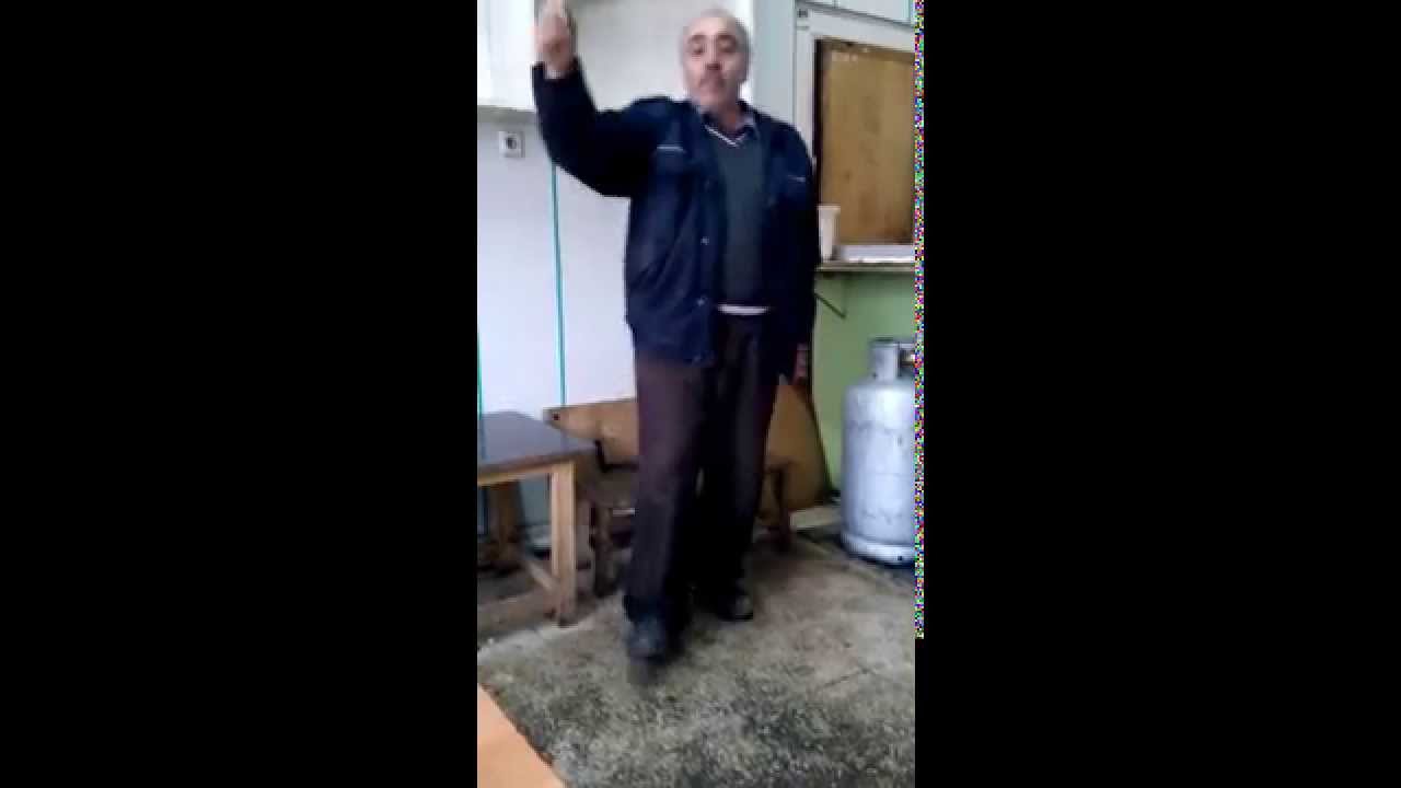 Evlerinin Önü Dere Seni Sevmişim Bir Kere...