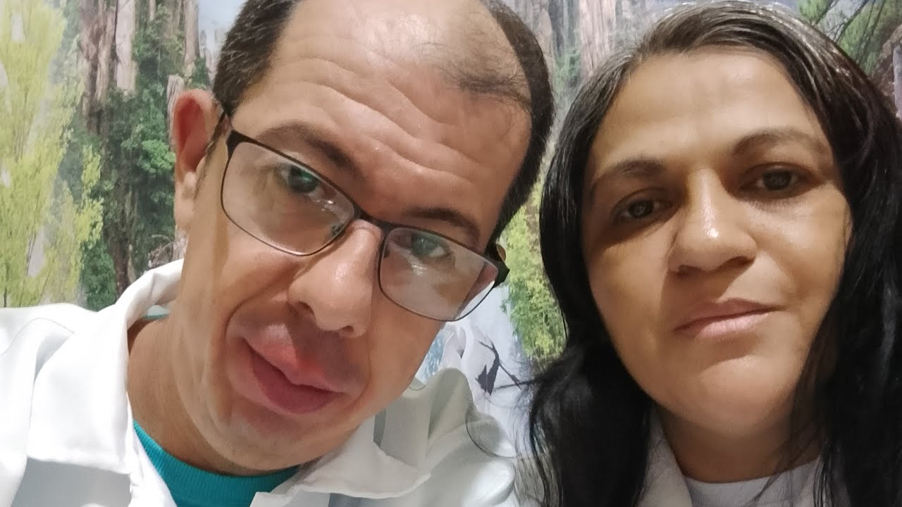 MISSIONÁRIA DIANA  está ao vivo!