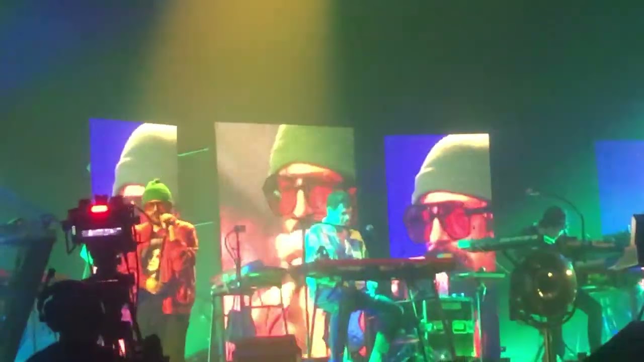 Calcutta -Preoccuparmi (LIVE)- FIrenze
