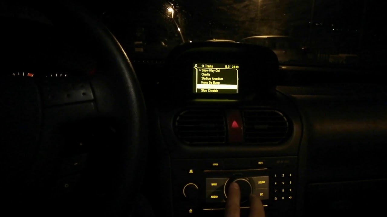 CD70 Navi + UHP4 Bluetooth in Corsa C