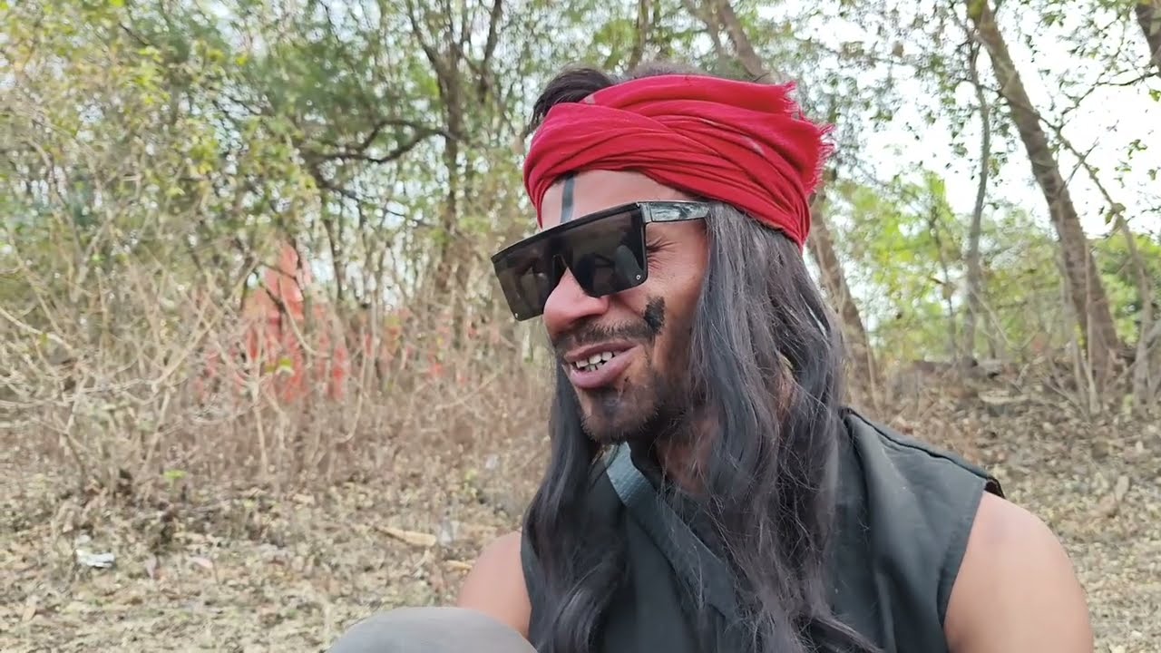 आज आ गए डकैत गांव मैं आनतक हुआ #viral#comedy #entertainment #like #बुंदेलखंडीकॉमेडी #डोकरा डोकरी🤣
