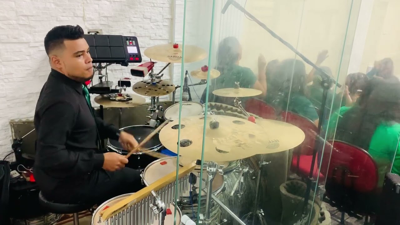 Jair Duracel tocando - Dono da festa -Elaine Silva , congresso irmãs