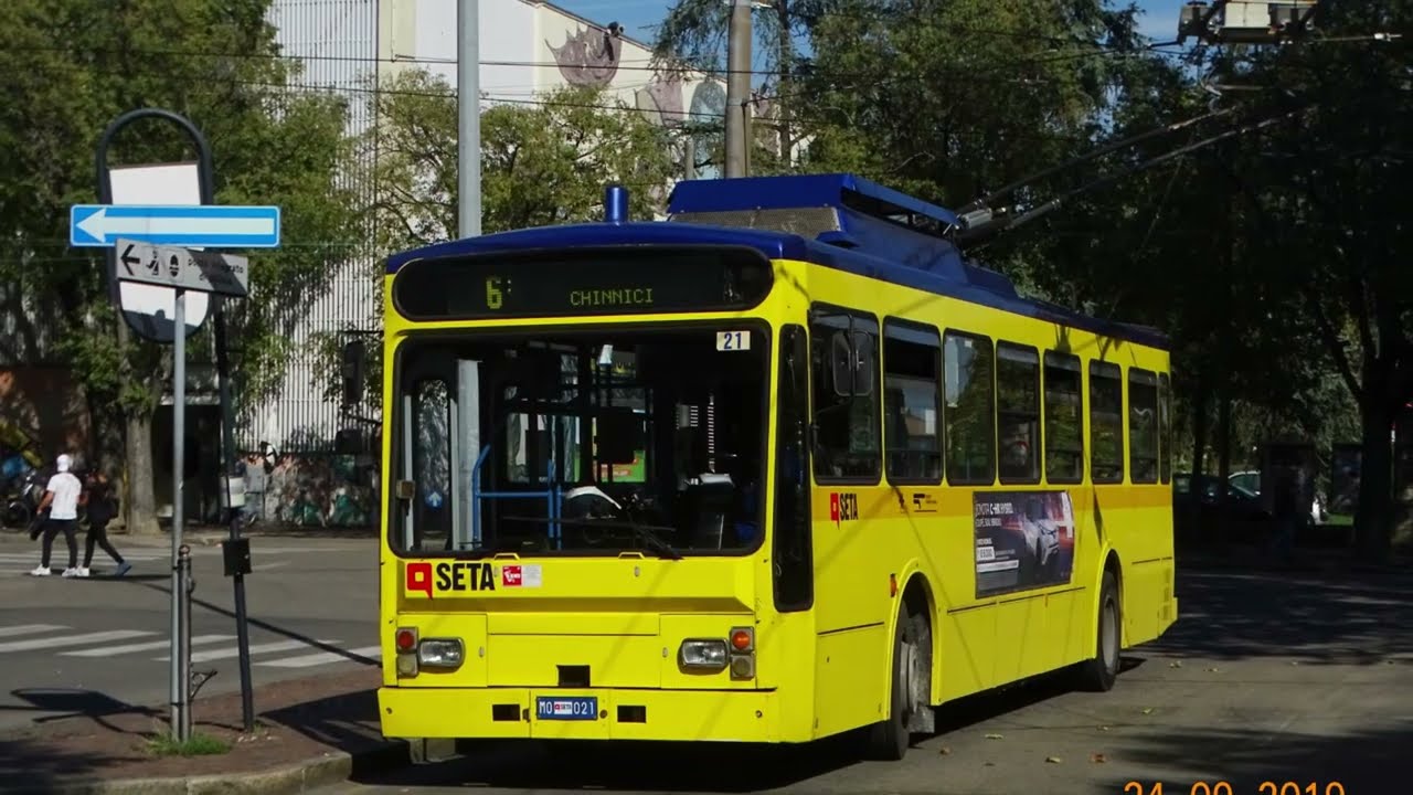 Filobus Socimi F8833 di SETA in giro per Modena