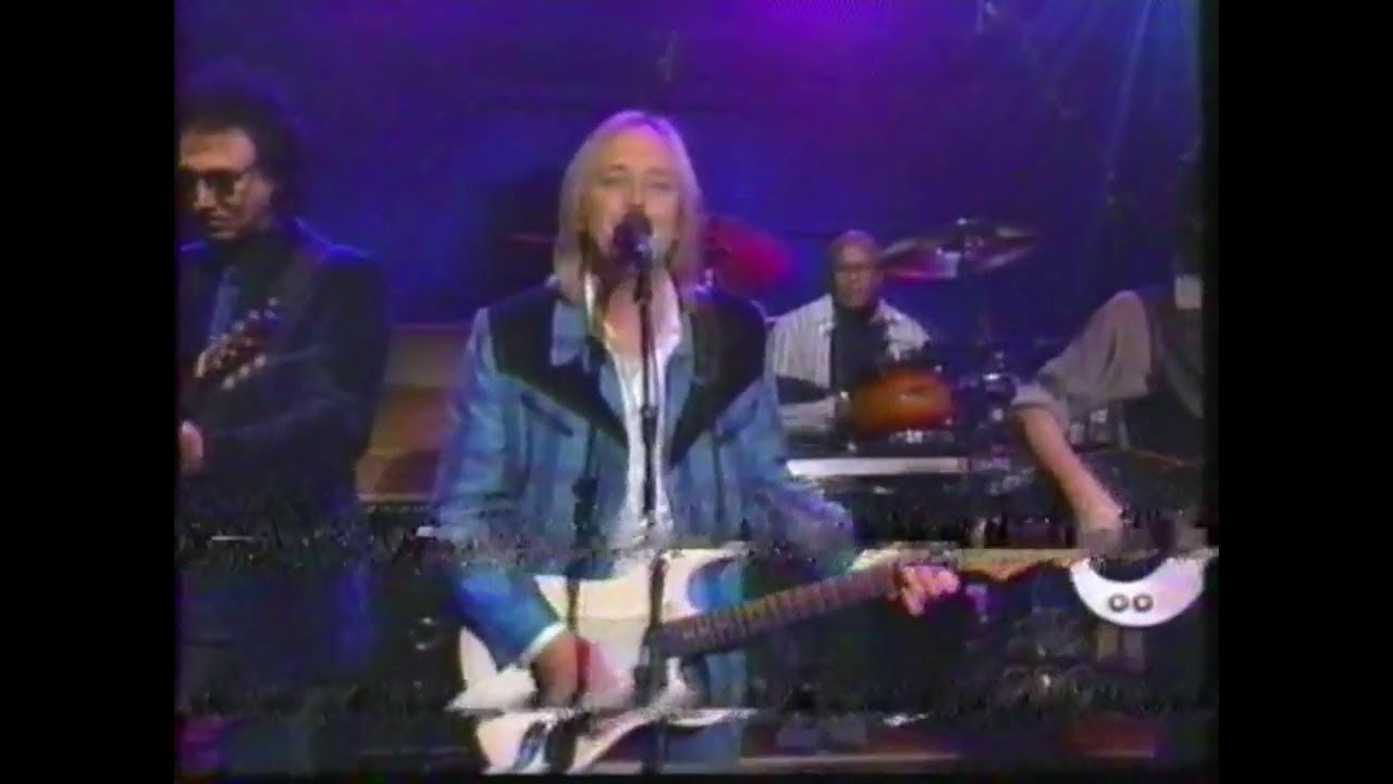 Tom Petty and the Heartbreakers - Swingin - Late Night w Conan O'Brien 7-7-1999