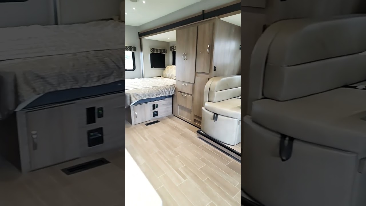 2019 Dynamax Isata 3 Series 24FWM