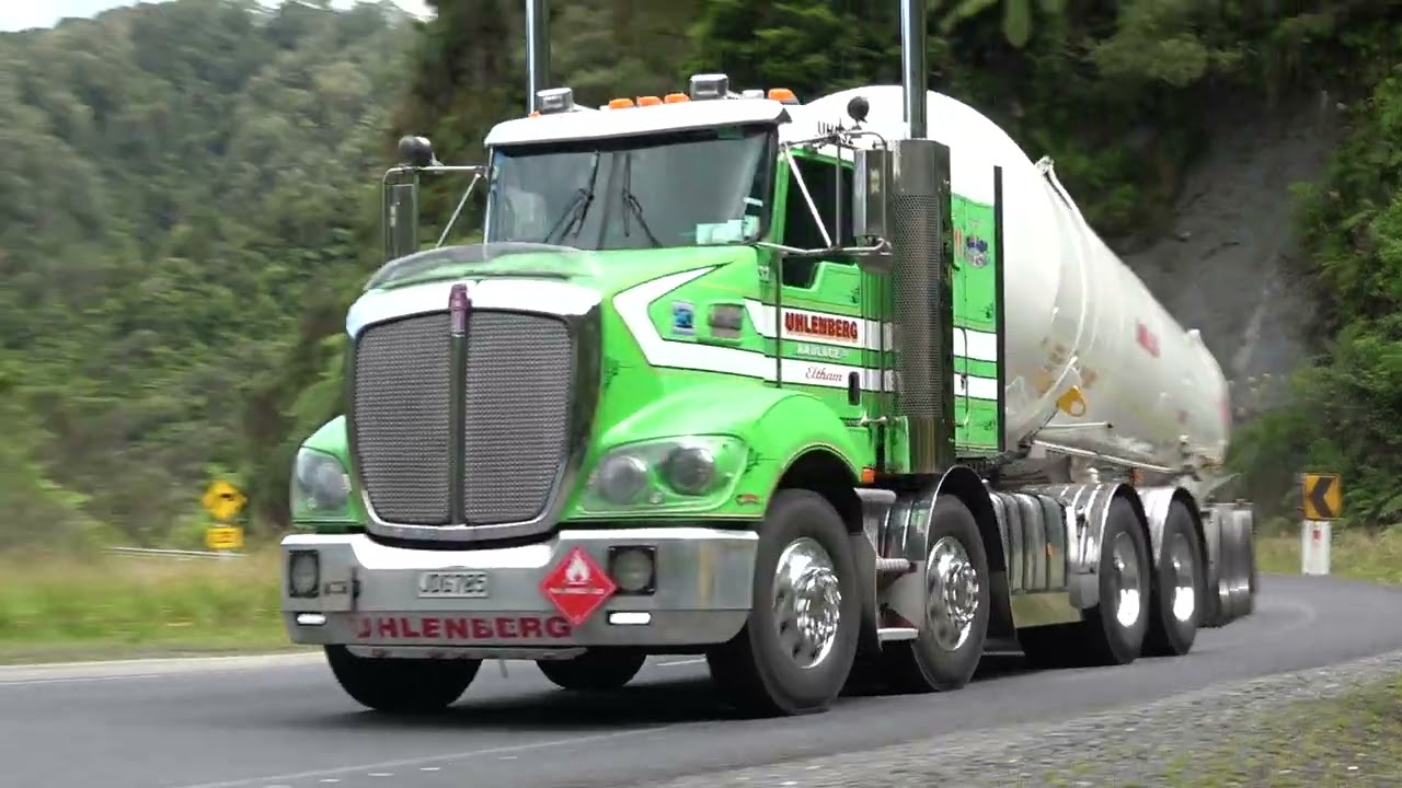 Mt Messenger Trucking New Zealand December 2023