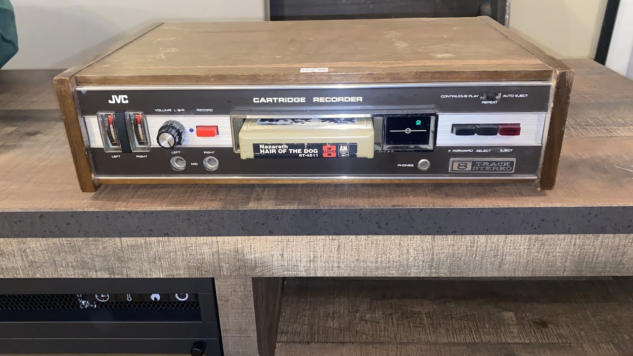What to look for when buying an 8 Track Deck & A look at a JVC Model 1250Run2 Recorder