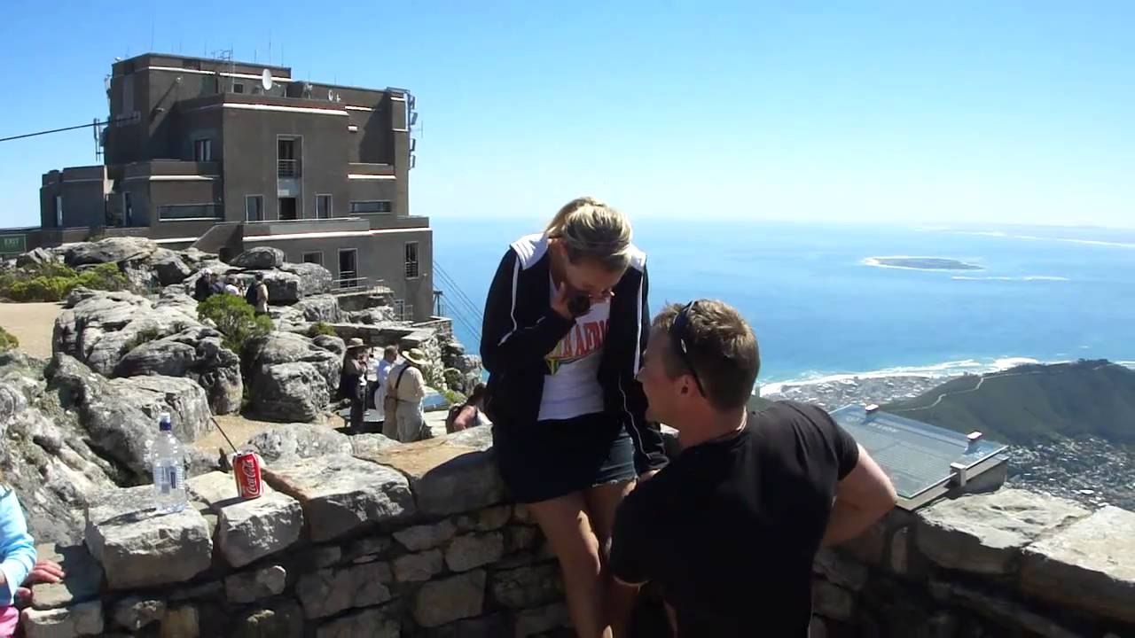 Kurt's marriage proposal to Kellie on Table Mountain - 12.09pm  9th  September  2010
