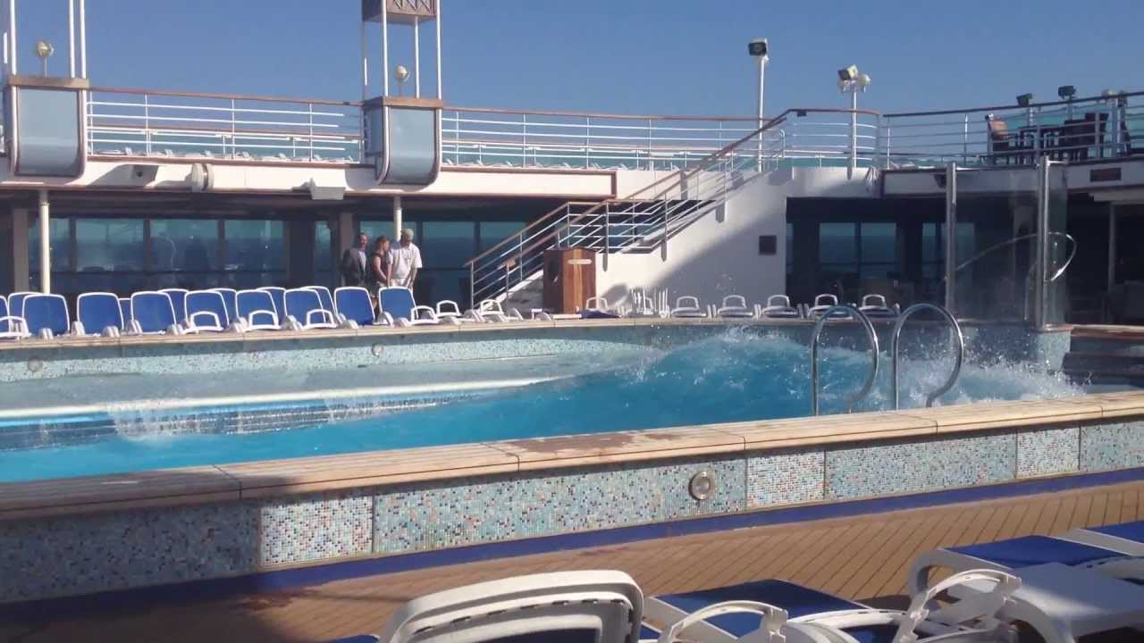 P&O Ventura, Choppy waves in the Laguna pool June 2013 N315