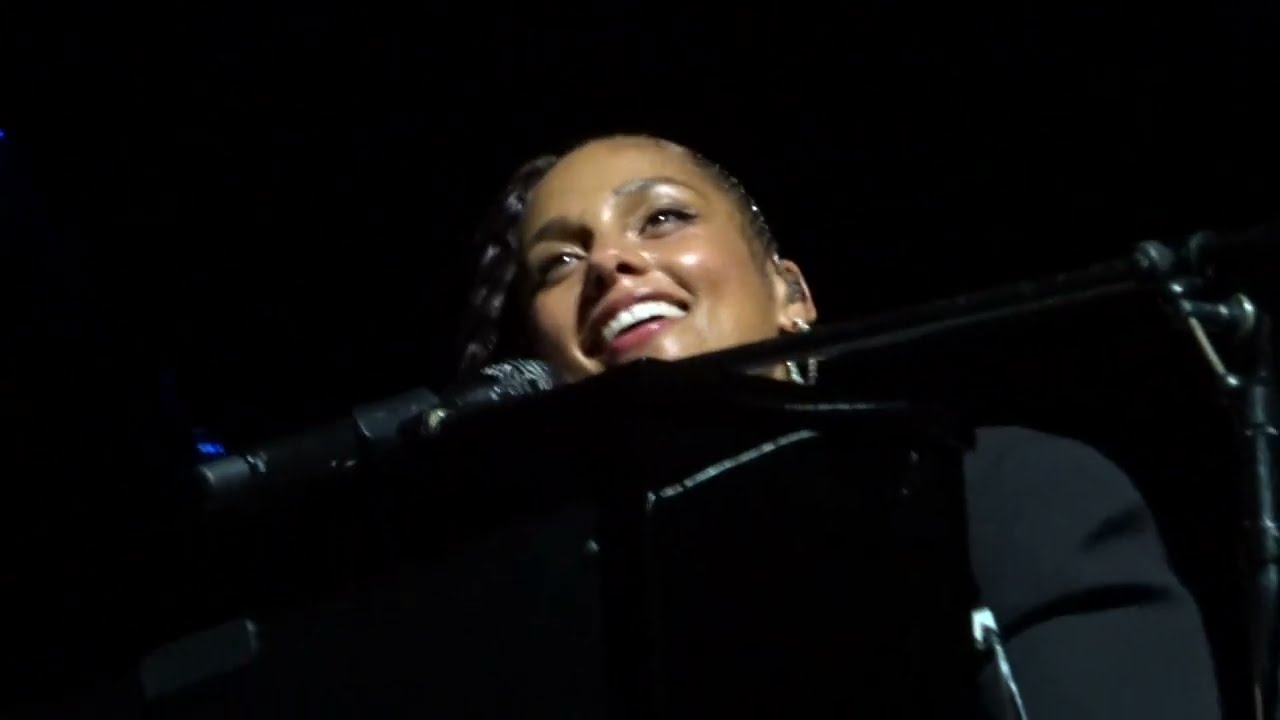 Alicia Keys - Skydive + Is It Insane - LIVE in Köln 08.07.2022