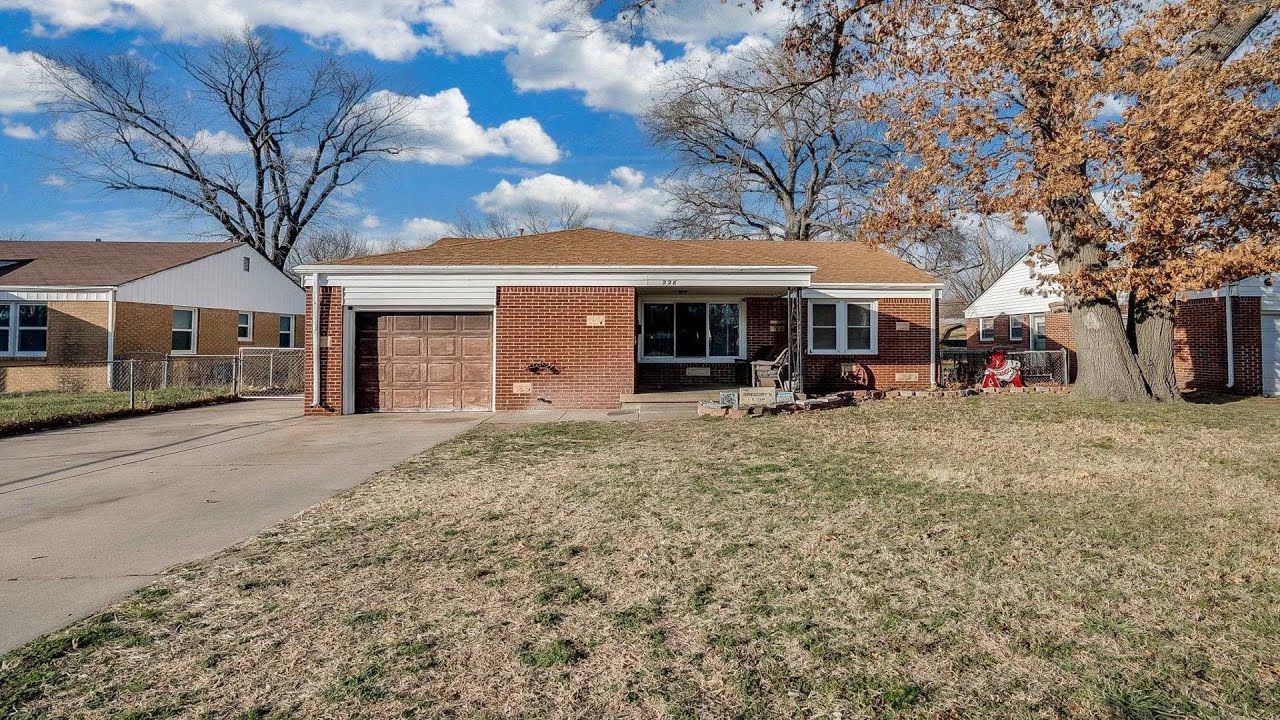 NEW LISTING: 228 Fager Dr Haysville KS 67060