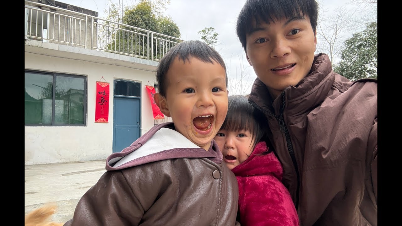 祝大家新年快乐，全家人回老家过年了“山有俊琴 Shan You Junqin”正在直播！