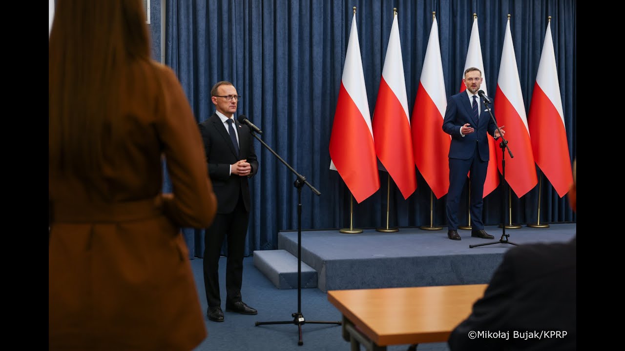 Pałac Prezydencki | Wypowiedź dla medi&oacute;w szefa KPRP Zbigniewa Boguckiego
