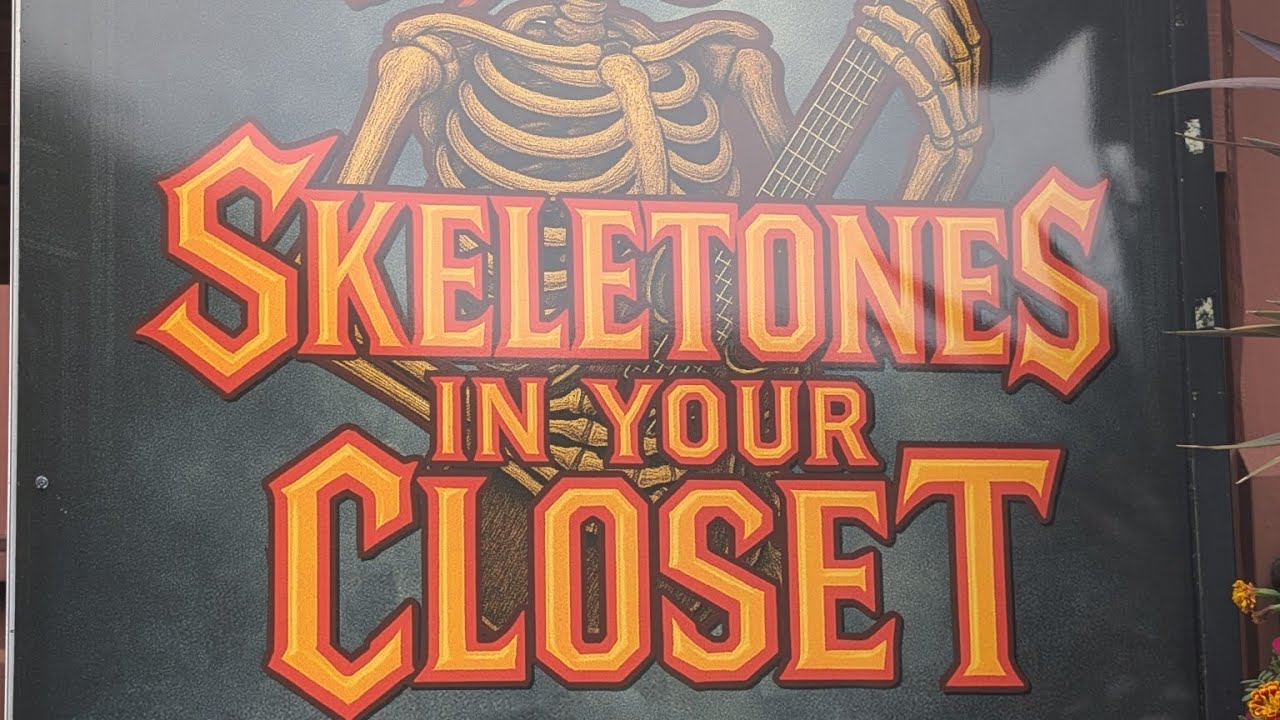 FULL SHOW - Skeletones In Your Closet - Howl-O-Scream 2025 @BuschGardensVA 