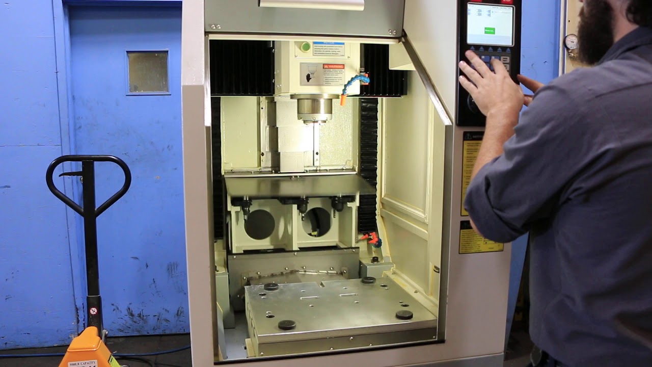 SOUTHWESTERN INDUSTRIES VERTICAL MACHINING CENTER