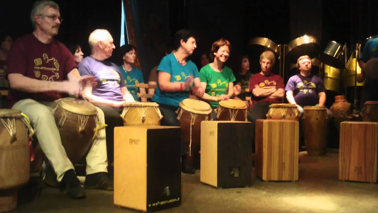 AFROPERCUSSION.CH Sch&uuml;lerkonzert in der Stanzerei in Baden