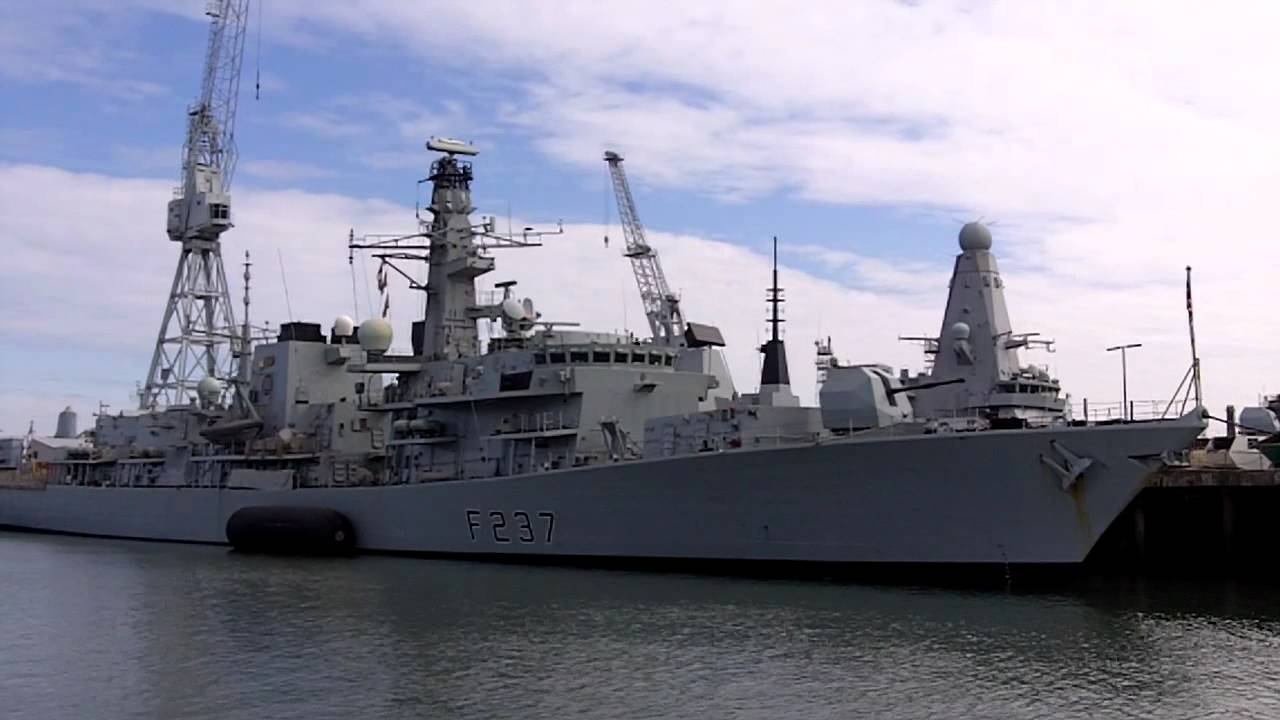 Harbour tour Portsmouth Historic Dockyard