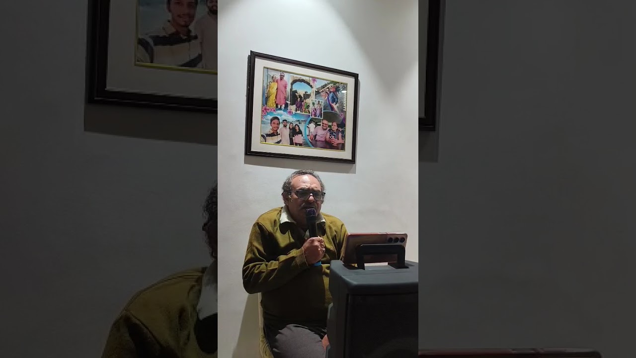  Meri Bheegi Bheegi Si Palkon Pe Reha gaye Jaise Mere Sapne Bikhar Ke 