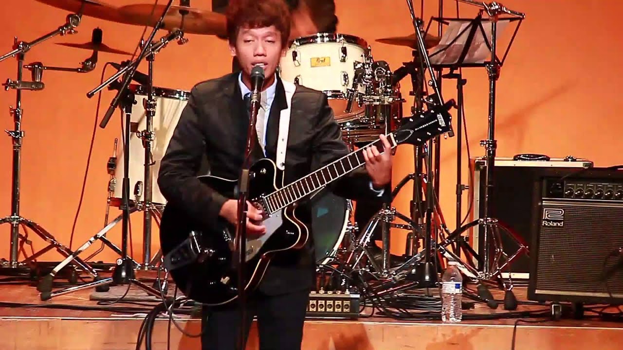 Beatles (Rock Medley) By: REO Brothers in Tokyo, Japan