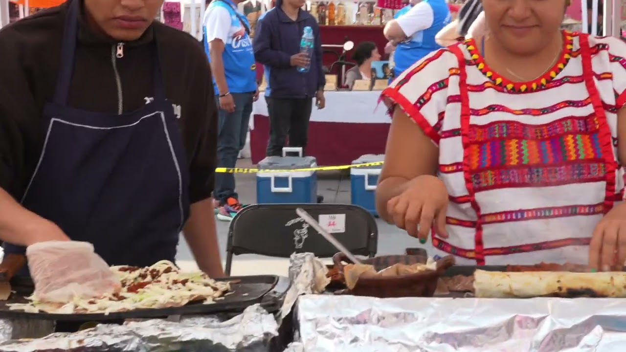 ventas de cosas artesanales en el zocalo cdmx