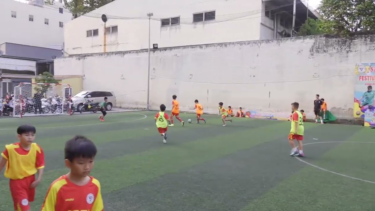 HIGHLIGHT   T2 vs T4