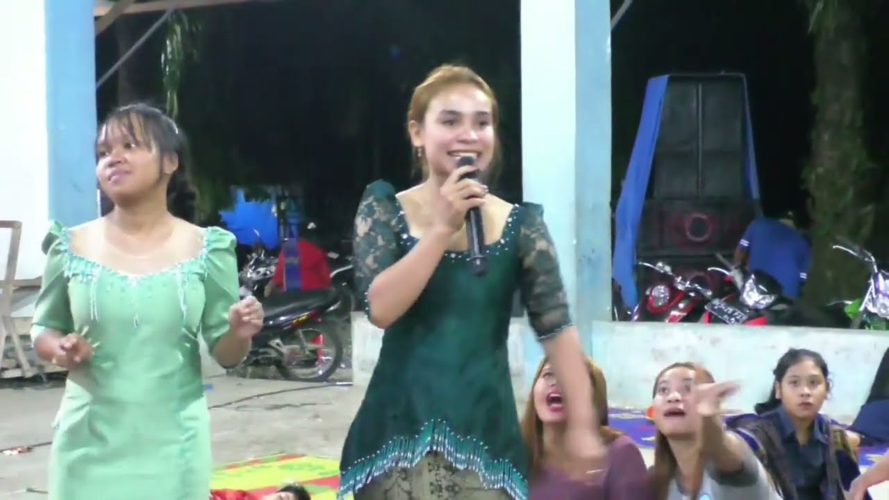 Lagu Karo kocak boneka cinta