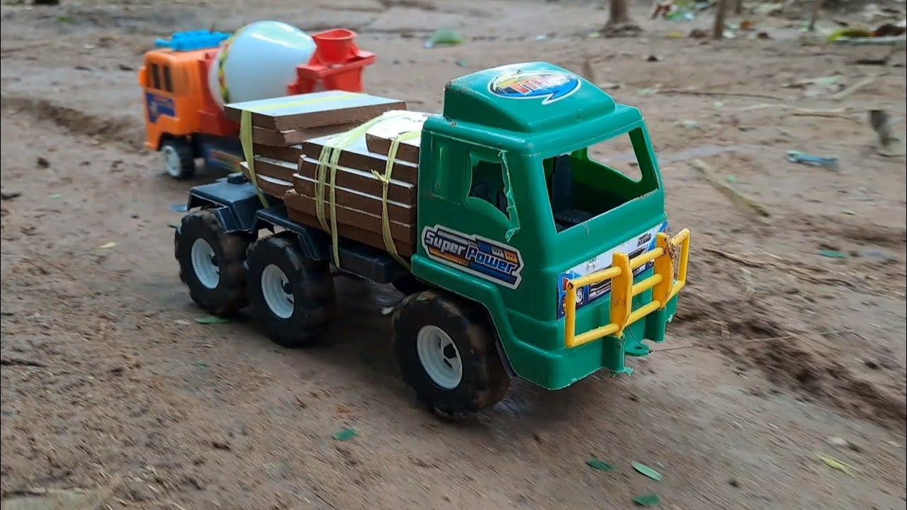 Truk Bale Mini Seretan Muat Keramik