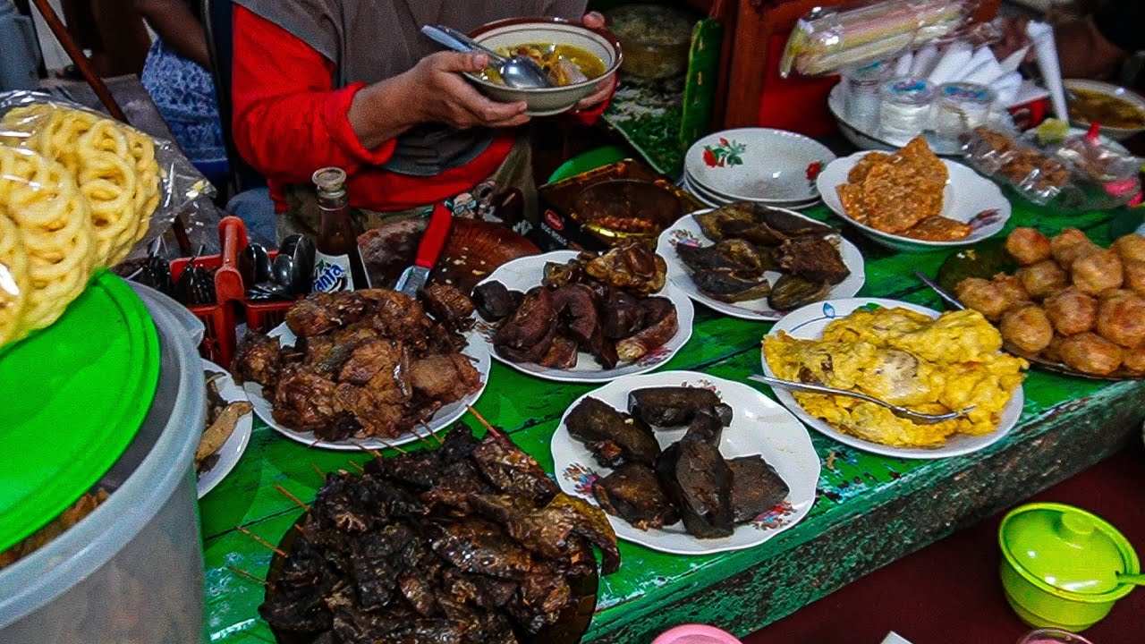 OTAKNYA DIBUNGKUS TELUR, JUALANNYA TERSEMBUNYI DALAM PASAR SEMUA JEROAN SAPI ADA DISINI 
