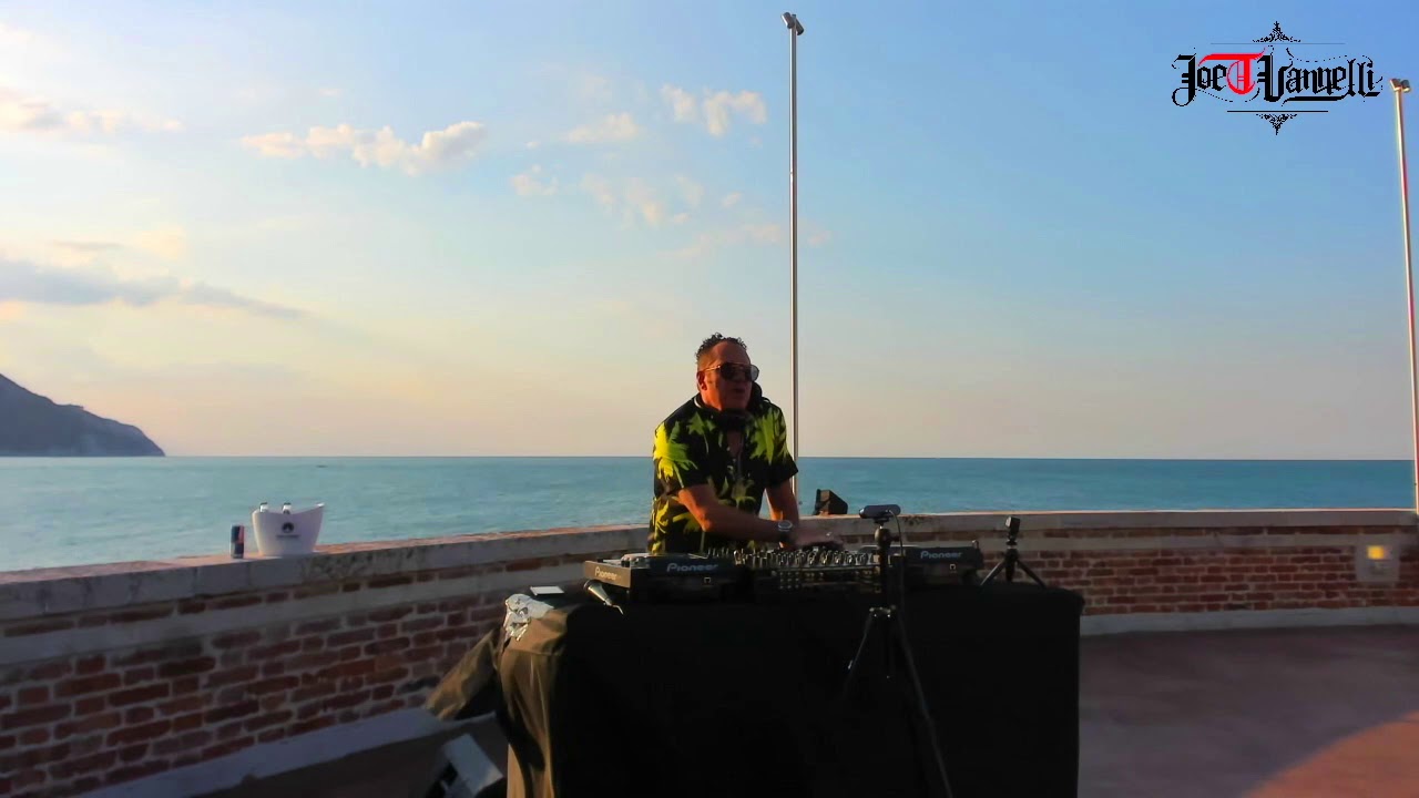 Live Joe T Vannelli Fortino Napoleonico Portonovo (Ancona)